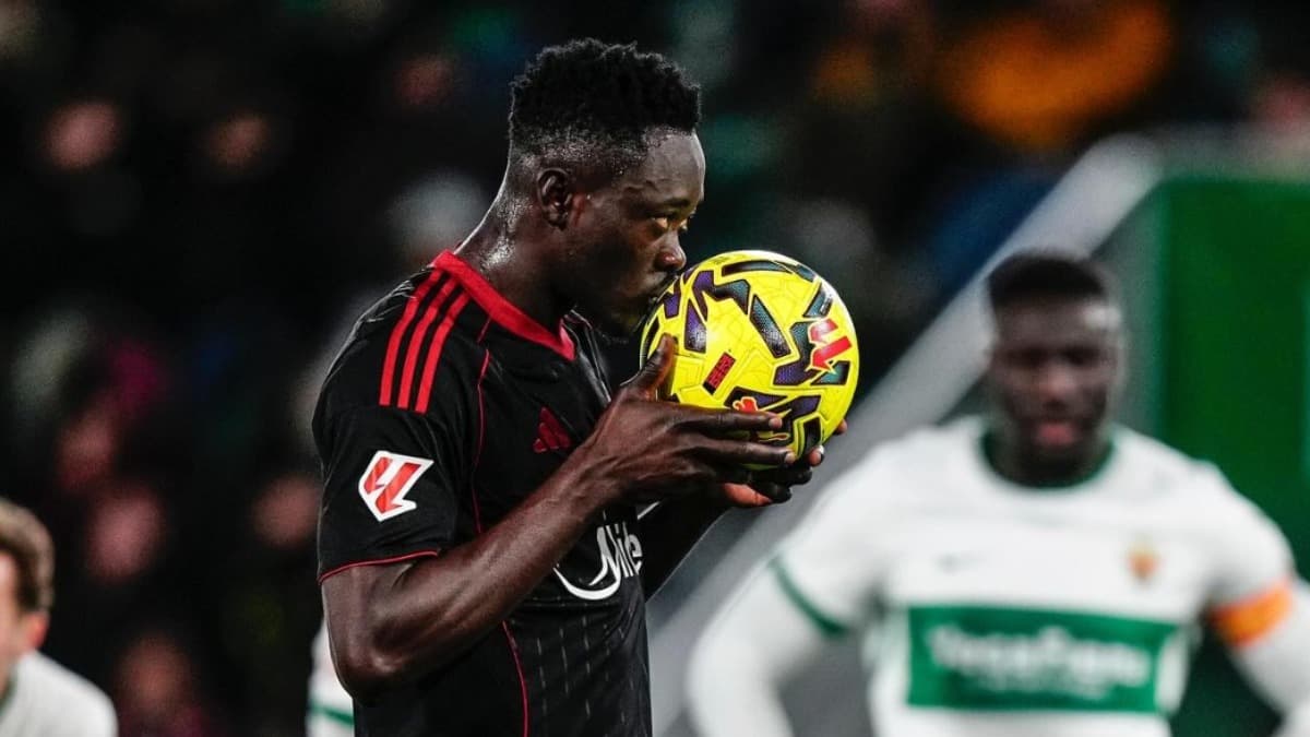 Akor Adams y el Venezia se dan la mano a la espera de pactar con el Sevilla