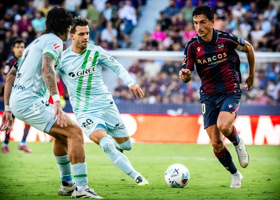 Horario y dónde ver el Betis-Levante: turno para las despedidas