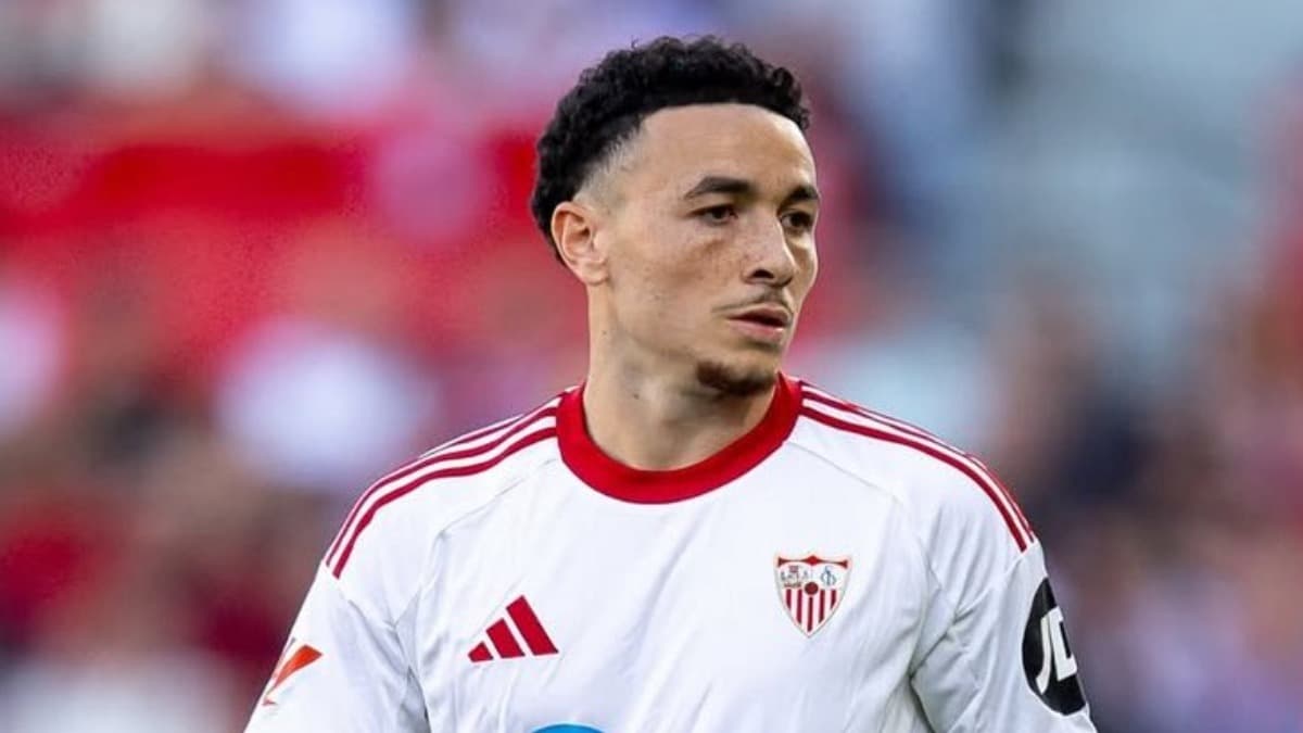 Rubén Vargas gana protagonismo en el mercado mientras el Sevilla espera ofertas