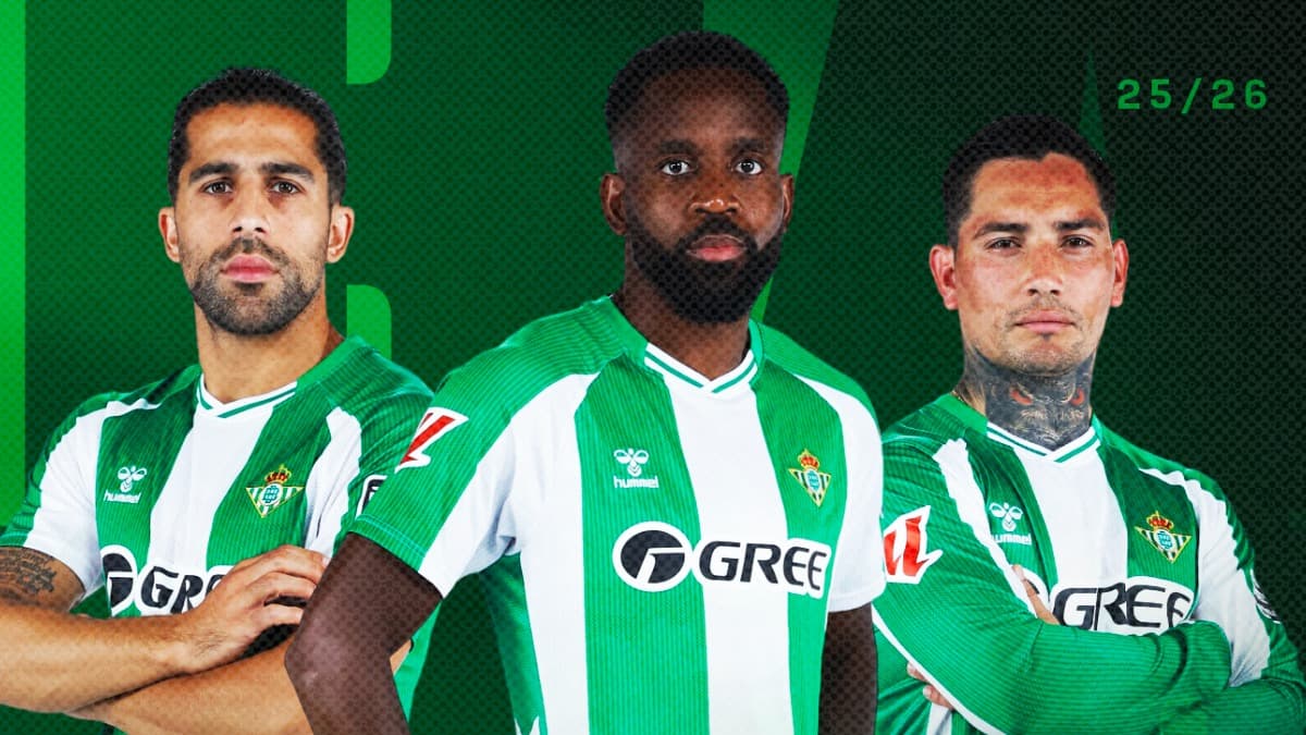El Betis acelera la remodelación de su plantilla con tres nuevas salidas oficiales