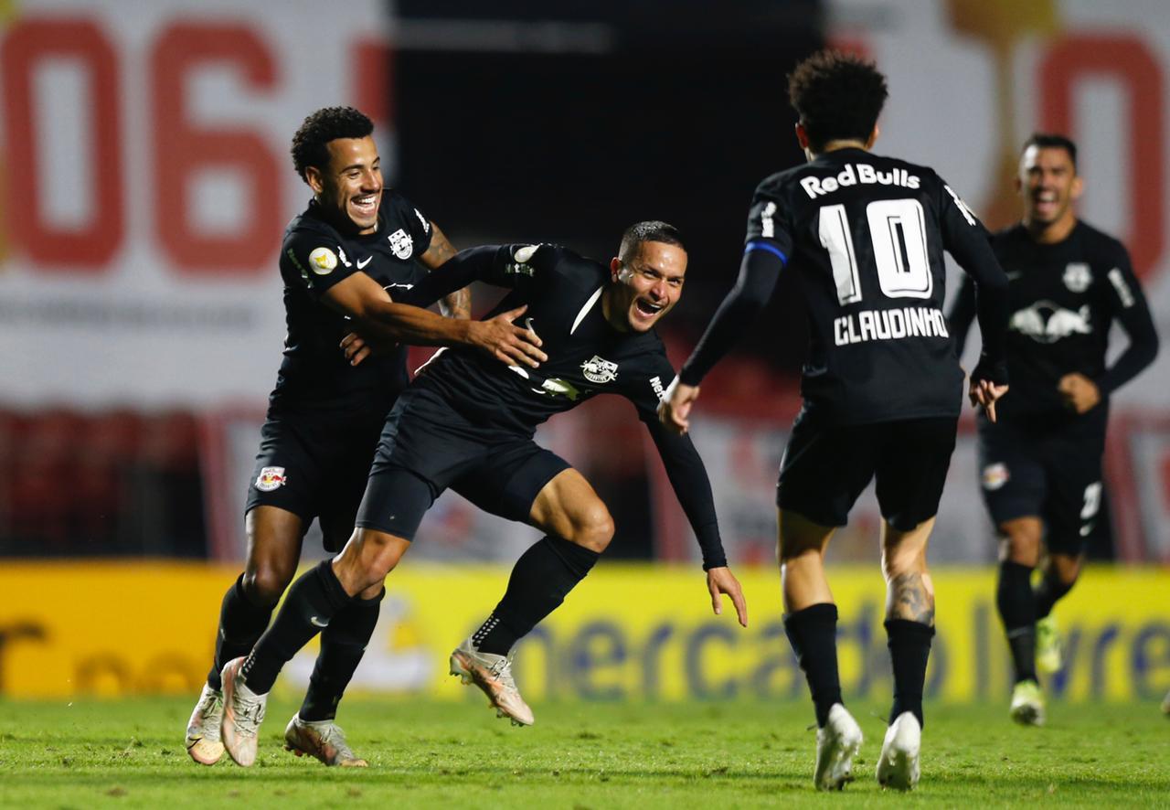 El Sevilla apuesta por Alerrandro para el ataque
