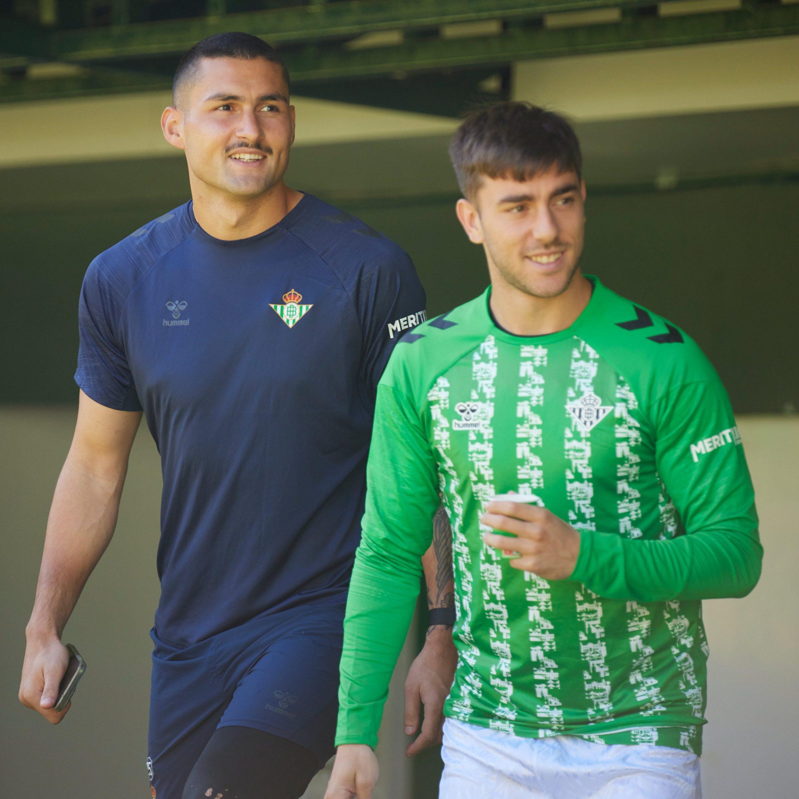 Iker Losada abandona el entrenamiento para despedirse de sus compañeros