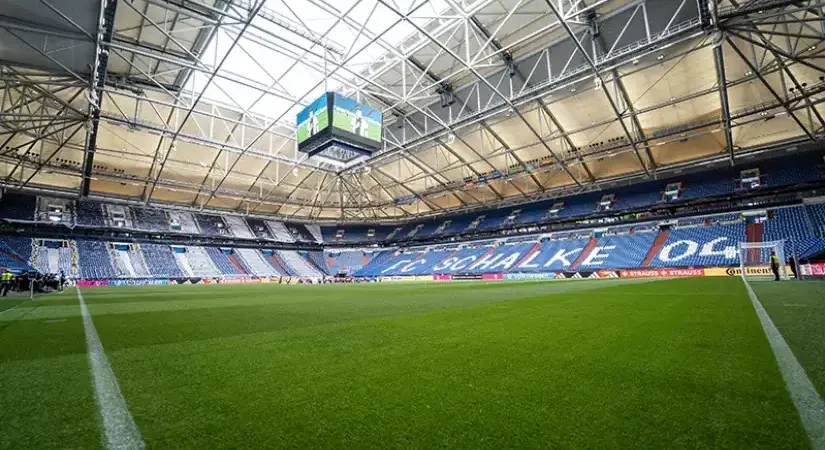 Horario y dónde ver el Schalke 04 – Sevilla, tercer partido de la pretemporada