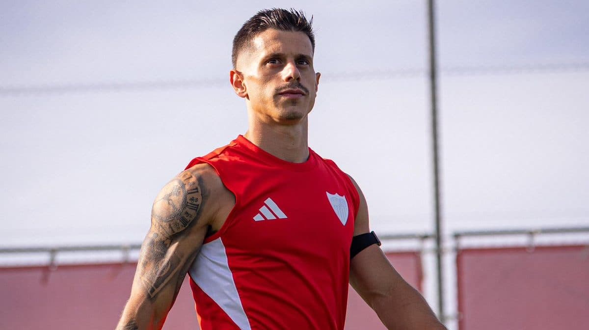 El Sevilla se vuelve a ejercitar con la intención de lograr la primera victoria ante el Girona