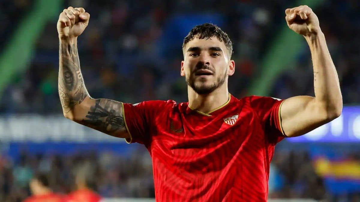 Isaac Romero: «Almeyda me dice que este año voy a marcar muchos goles»