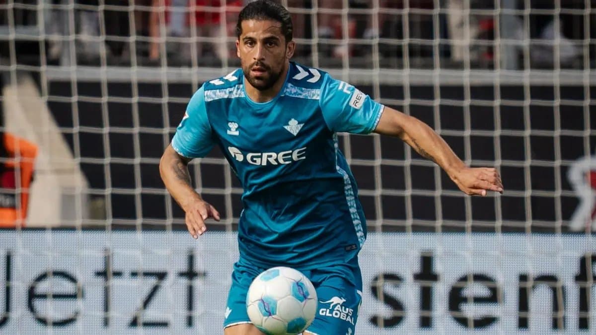Ricardo Rodríguez sufre una lesión y será baja varias semanas en el Betis