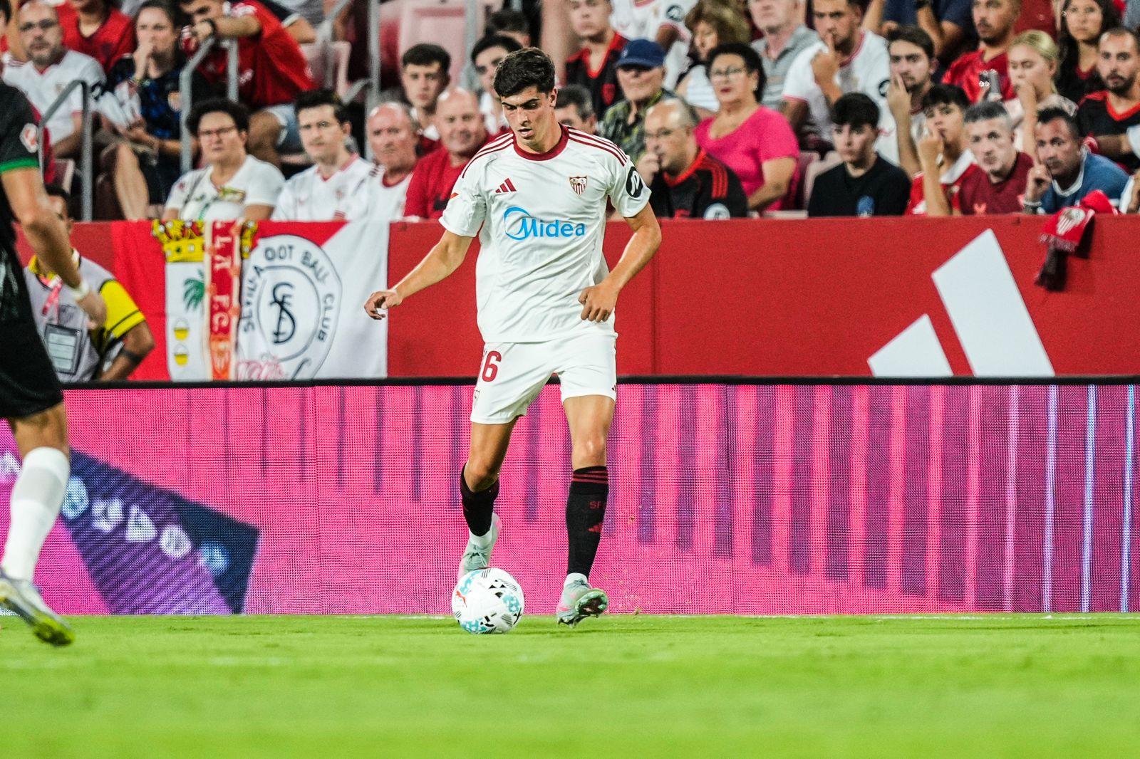 La ‘ley del ex' impide al Sevilla sumar su primera victoria en Nervión del curso