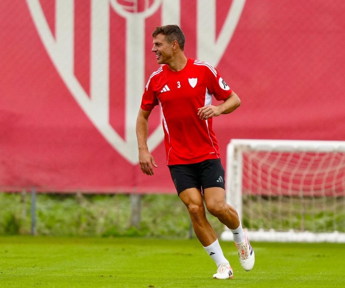 El Sevilla vuelve al trabajo con triple alegría para Matías Almeyda