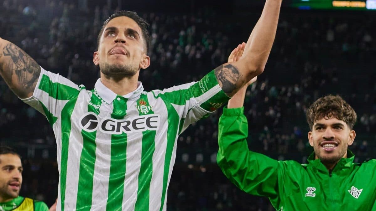 Horario y dónde ver el Betis – Barcelona: examen para seguir de cerca la pelea por la Champions