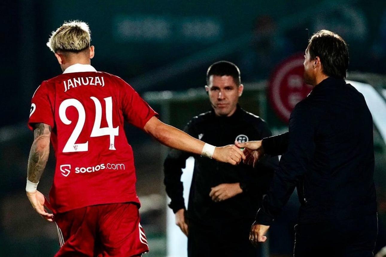 Almeyda tiende la mano al nuevo Januzaj... y este responde con goles