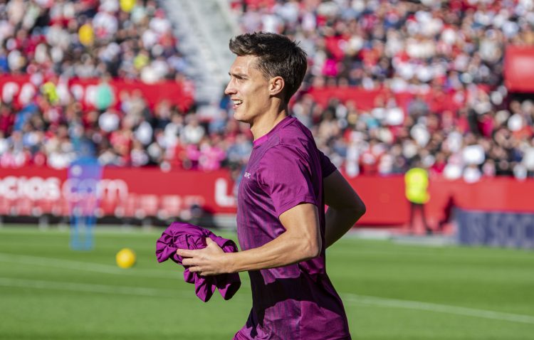 Federico Gattoni entrenando en el Ramón Sánchez-Pizjuán | Imagen: Mario Míjenz