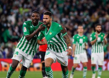Willian José celebra un gol con el Real Betis junto a William Carvalho | Imagen: @WillianJose