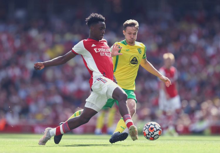 Sambi Lokonga jugando un partido con el Arsenal | Imagen: Sambi Lokonga