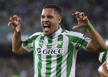 Vitor Roque celebrando un gol con el Real Betis. Vía: Real Betis