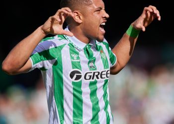 Dónde ver Real Betis – FC Barcelona: canal de TV y horario