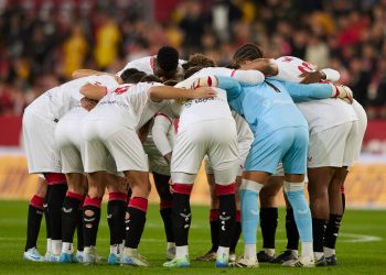 Ni la sanción frena a la cantera en la despedida de la leyenda