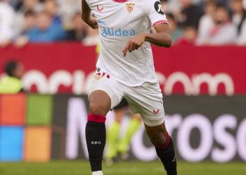 Djibril Sow se lesiona en el entrenamiento y será baja ante el Celta