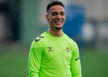 Antony completa su primer entrenamiento