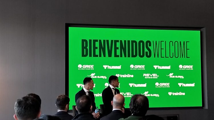 Antony: «Estoy muy feliz aquí»