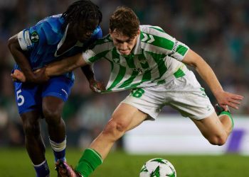 El Real Betis, pese a la derrota, finiquita el trámite ante el Gent y cierra su pase a octavos (0-1)