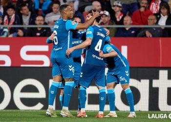 Se pasea en Girona y da un paso clave por Europa (1-3)