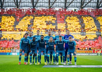 El Betis soluciona la papeleta y se gana su sitio en la historia de la Conference