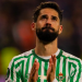 Isco llorando después de perder la final de la Conference League | Imagen: Perfil de X del Betis