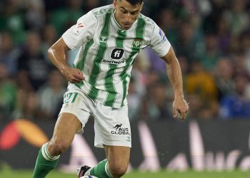 Marc Roca operado con éxito de su pie izquierdo