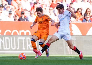 Nueva derrota ante el clamor de Nervión contra la directiva