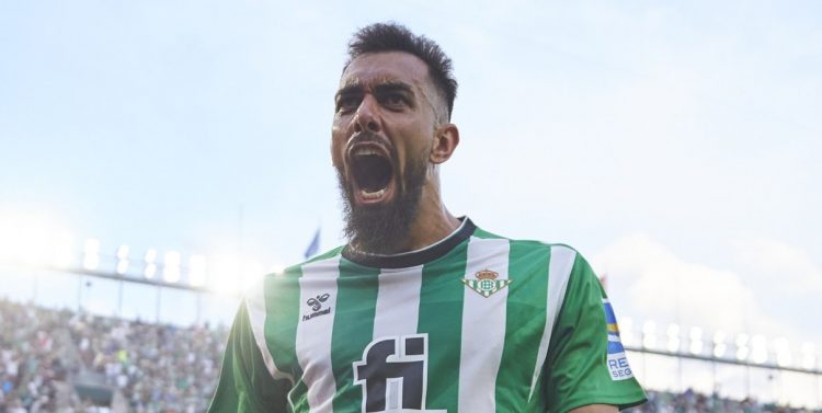 Borja Iglesias celebrando un gol anotado con el Real Betis. | Imagen: Perfil X @BorjaIglesias9.