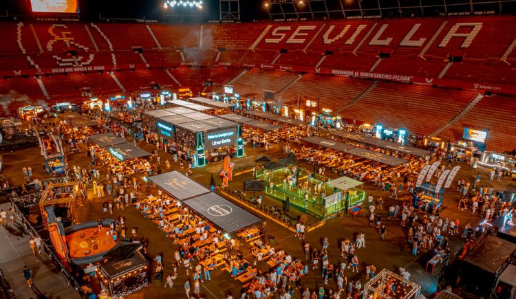 El Ramón Sánchez-Pizjuán, estadio del Sevilla FC, acogiendo una edición del `The Champions Burguer´. | Imagen: Página oficial The Champions Burguer.
