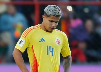 Cucho Hernández, jugador del Betis, defendiendo la camiseta de Colombia. | Imagen: X.