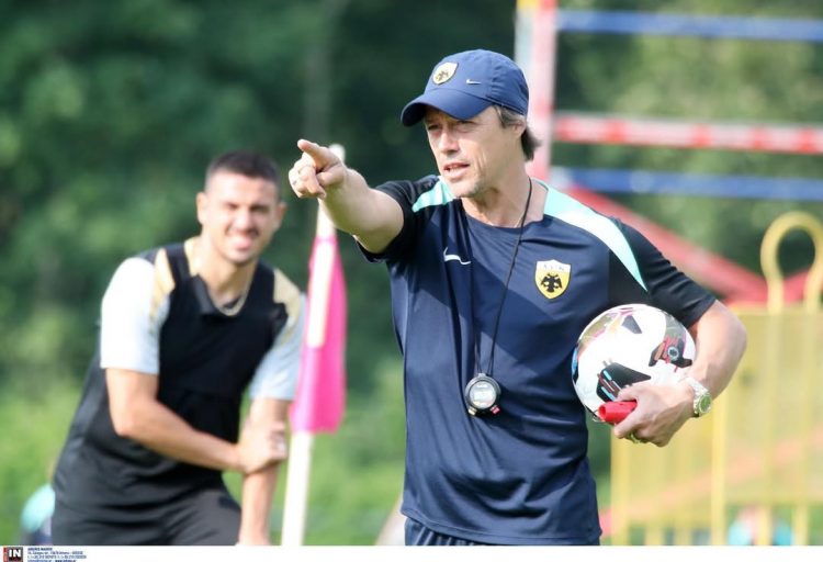 Matías Almeyda, favorito para el banquillo del Sevilla