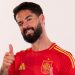Isco Alarcón posando con la camiseta de la Selección Española de Fútbol. | Imagen: Perfil X @RealBetis.