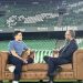 Marc Bartra charlando con Risto Mejide sobre el césped del Benito Villamarín | Imagen: Perfil X @MarcBartra.