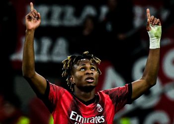 Samu Chukwueze celebrando un gol con el AC Milan. | Imagen: X.