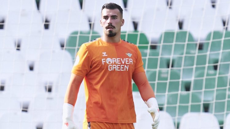 Guilherme Fernandes defendiendo la camiseta del Real Betis. | Imagen: X.