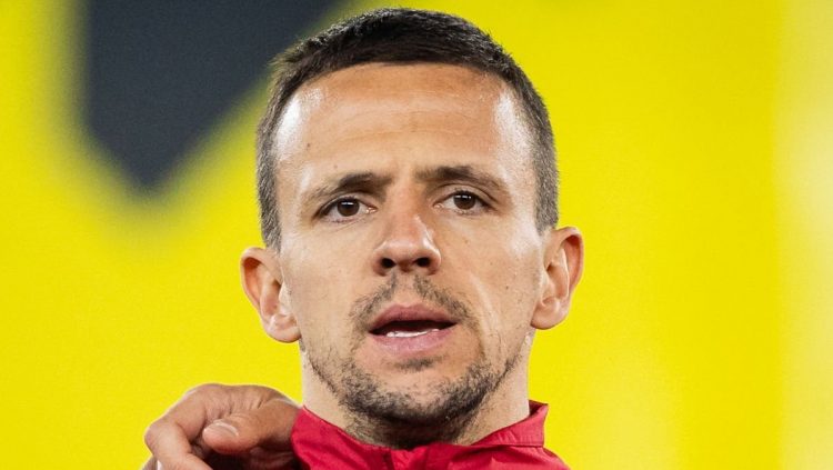 Nemanja Maksimovic antes de disputar un partido con la Selección de Serbia. | Imagen: X.