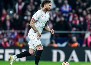 Sergio Ramos disputando un partido con el Sevilla FC. | Imagen: Perfil de X @SevillaFC.