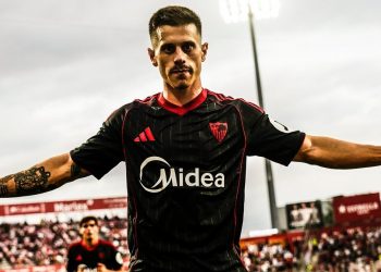 Alfon González celebrando el gol marcado en el Girona - Sevilla. | Imagen: perfil de X @SevillaFC.
