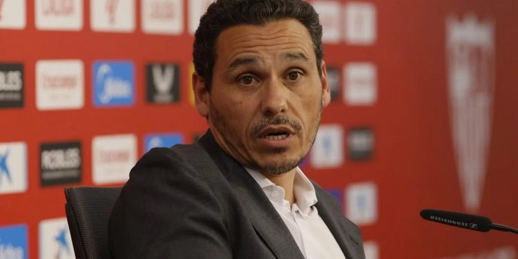 Del Nido Carrasco, presidente del Sevilla FC, durante una rueda de prensa. | Imagen: perfil de X @ZonaMixta__.