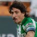 Héctor Bellerín disputando un partido con el Real Betis. | Imagen: perfil de X @RealBetis.