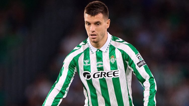 Lo Celso disputando un partido con el Real Betis. | Imagen: X.