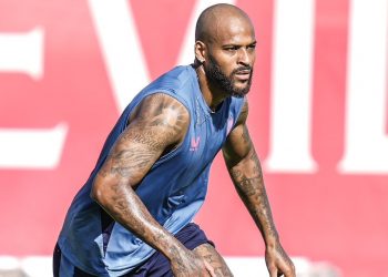 Marcao realizando una sesión de entrenamiento con el Sevilla FC. | Imagen: X.