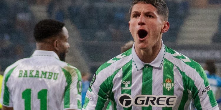 Sergi Altimira celebrando un gol con la camiseta del Betis. | Imagen: perfil de X @RealBetis.