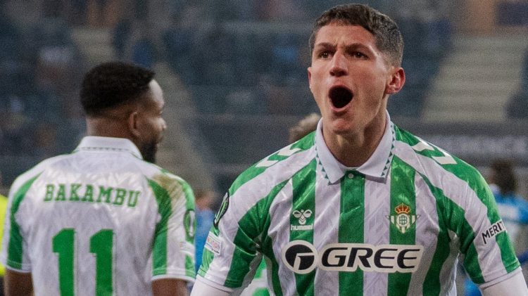 Sergi Altimira celebrando un gol con la camiseta del Betis. | Imagen: perfil de X @RealBetis.