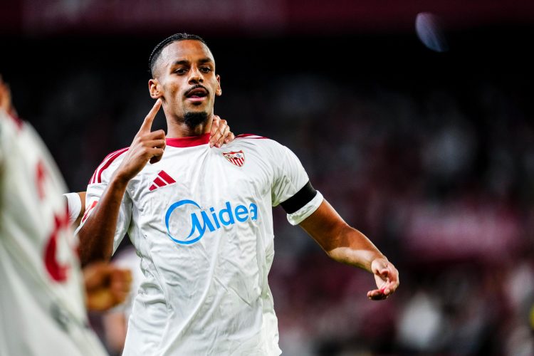 Las ganas condenan a un Sevilla que mereció más y se ahogó en la orilla