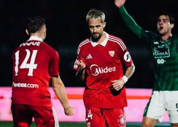 El Sevilla reacciona en el Salto del Caballo con una eficaz remontada (1-4)