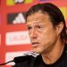Matías Almeyda, entrenador del Sevilla FC, durante una rueda de prensa. | Imagen: perfil de X @ZonaMixta__.