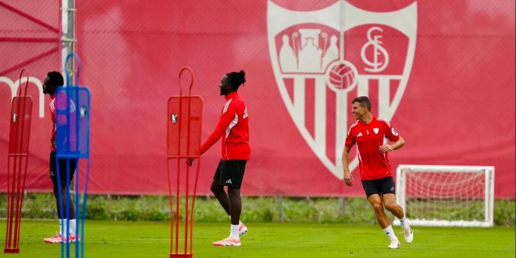 La implicación de Azpilicueta y Mendy: dobles sesiones para volver con el grupo